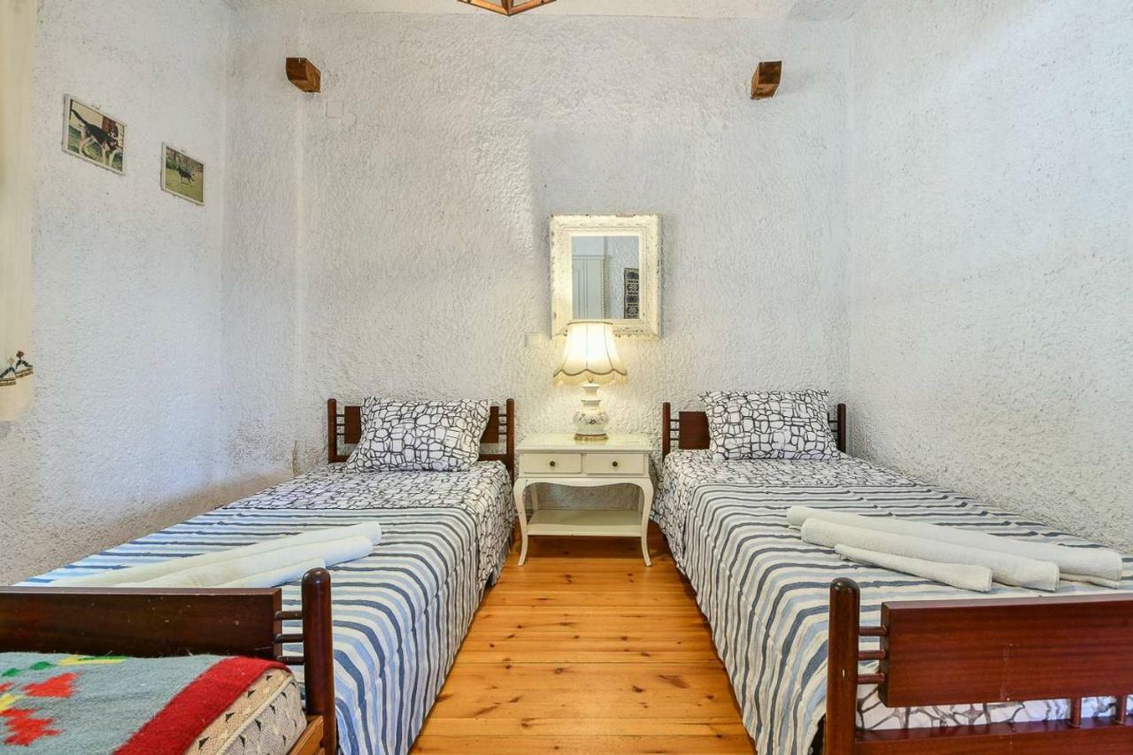 Light-Filled Home With Garden Near Beach Anavyssos Esterno foto